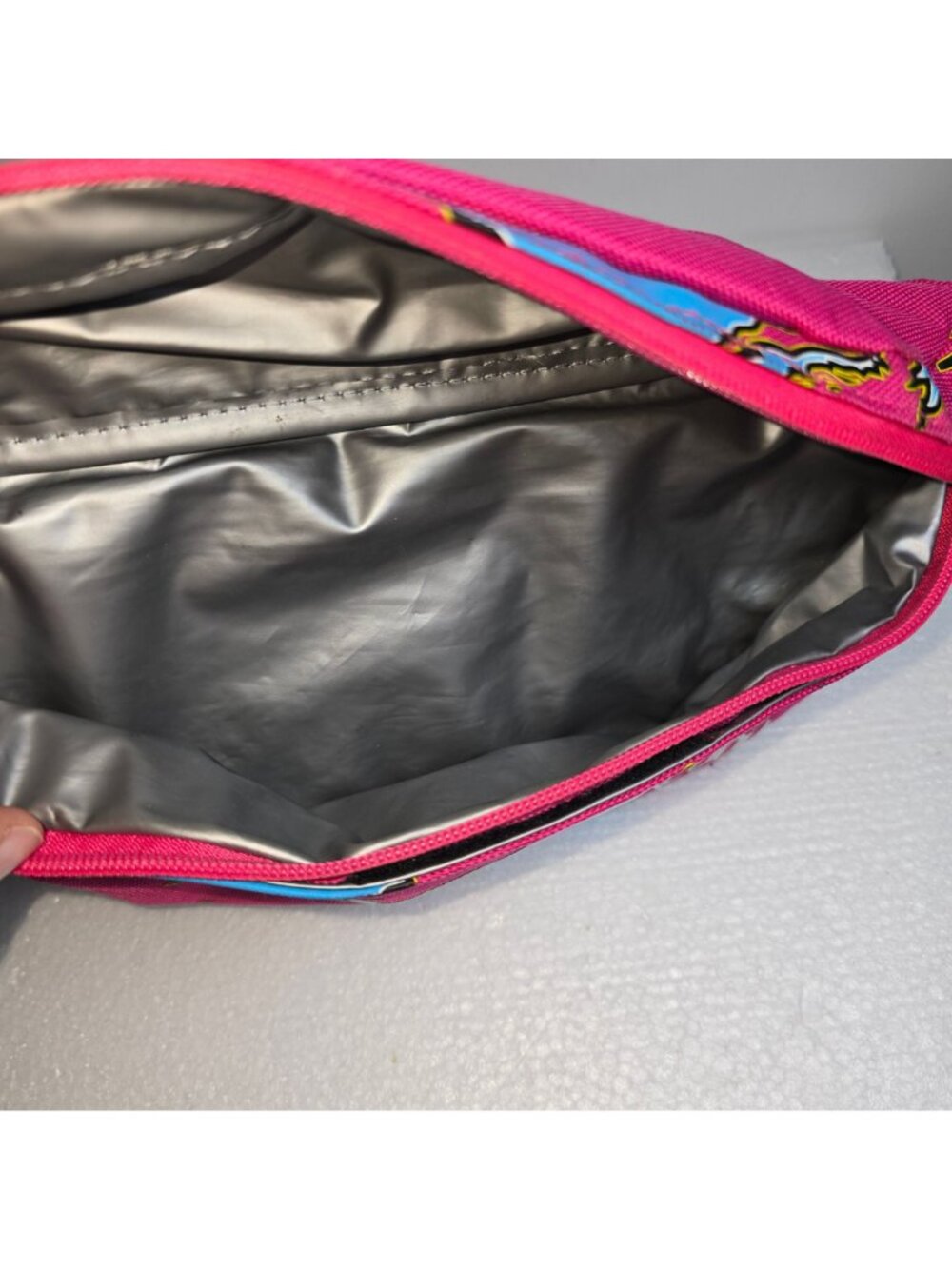 Shreddy Lyfe Tiger Claw Print Insulated Cooler Fanny Bag - Picture 7 of 8